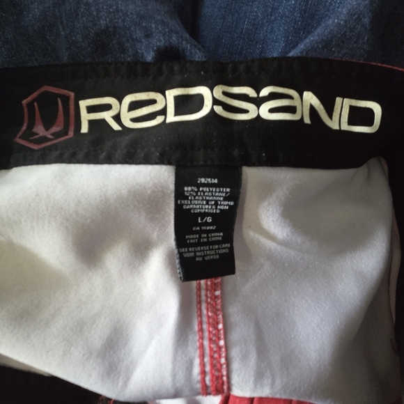 ⭐️Redsand Mens Red and Blue Casual Shorts Size L - Picture 4 of 4